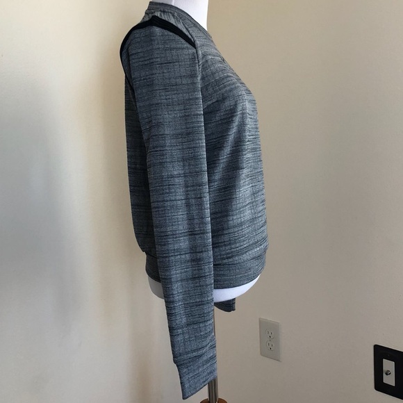 NWT Nike long sleeve grey top - Picture 7 of 8